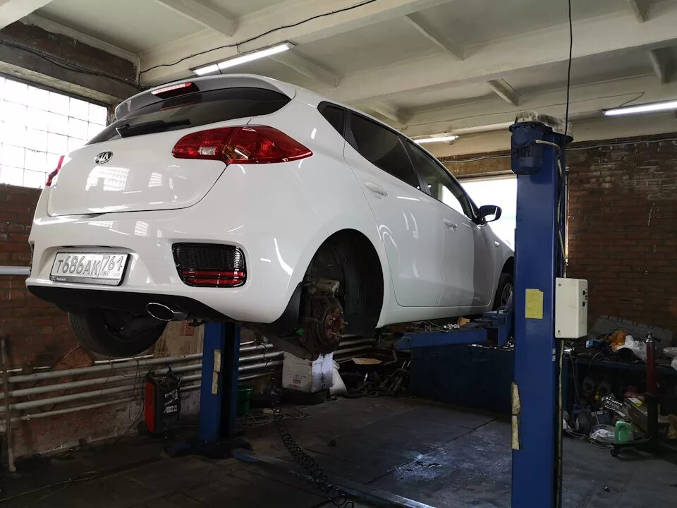 ◄ Пошаговый ремонт в фотографиях KIA CeeD JD - KIA Ceed (2G), 9,9 л, 2012 года д