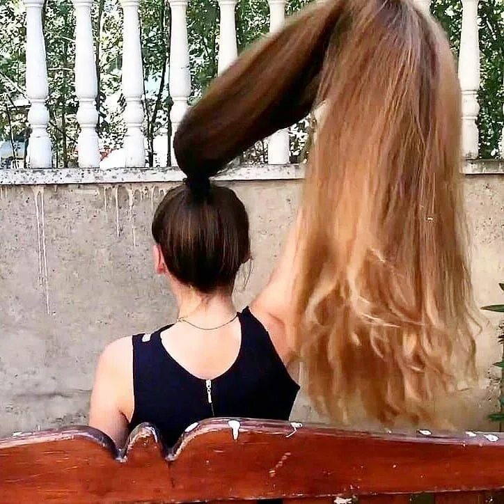 Long hair video. Очень длинные волосы. Очень густые волосы хвост. Хвост на очень длинные волосы. Стрижка на очень длинные волосы.