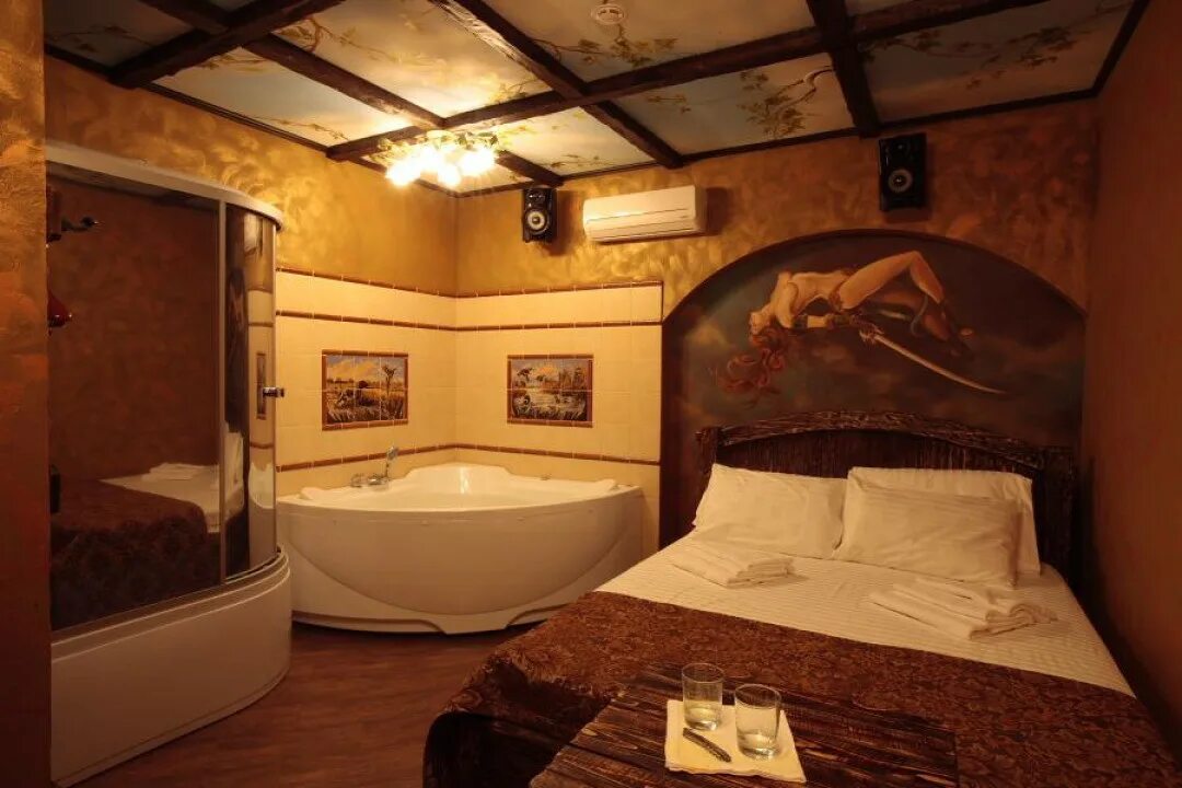 Паркофф 11-я парковая ул 34а. Victoria spa джакузи. Номер с джакузи на час. Джакузи в номере отеля. Джакузи в номере отеля.