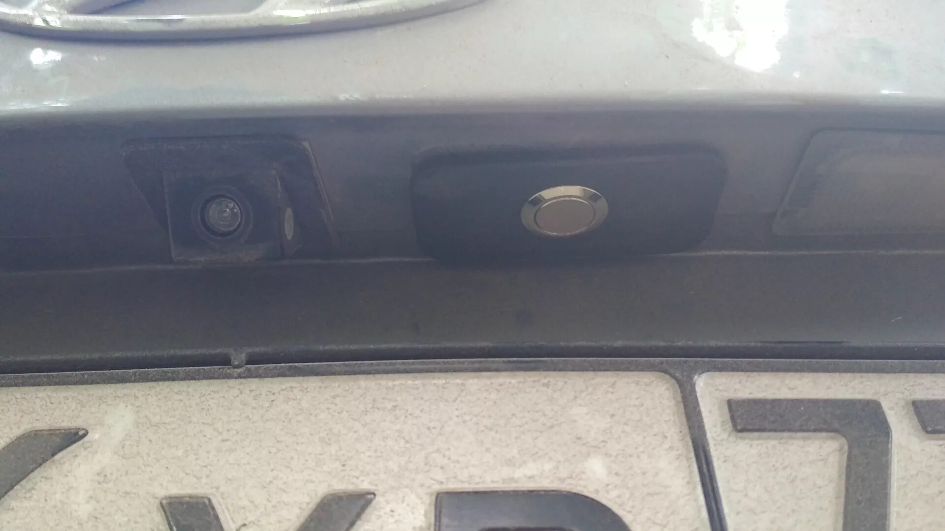 Кнопка открывания багажника Хендай i30 вагон. Кнопка открывания багажника Хендай Элантра. Кнопка багажника Хендай Крета. Кнопка багажника Elantra 5 USA.