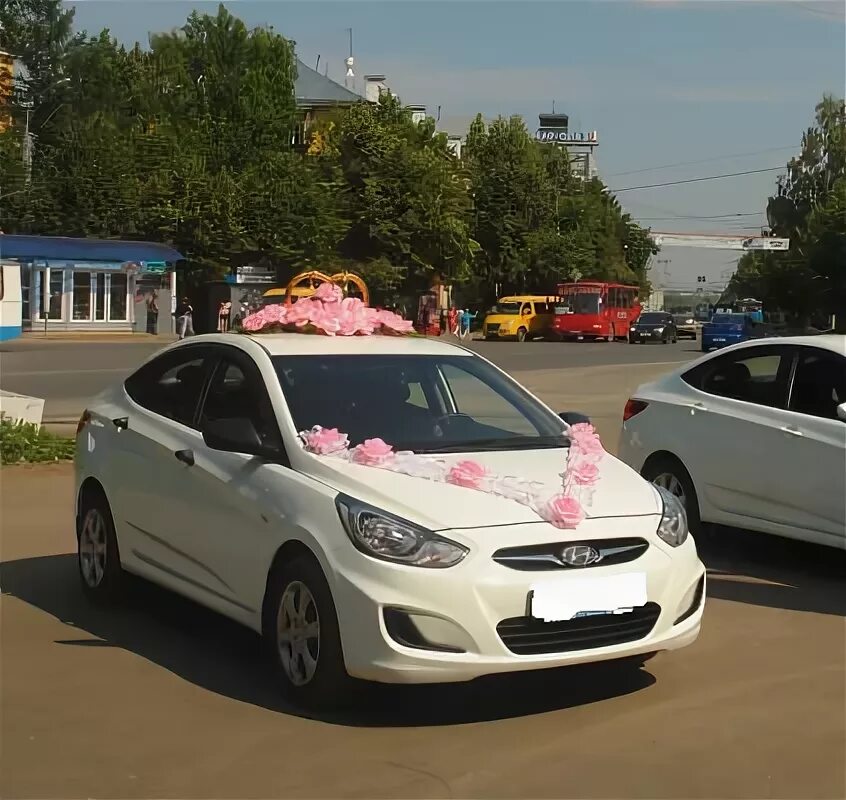 киа рио премиум. белый хендай солярис во дворе. хендай солярис 2013 тонированный. Hyundai solaris хэтчбек белый бункер. белый хендай солярис ждет нас во дворе.