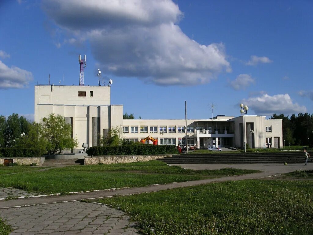 Въездной знак тольятти. П поволжский г тольятти. Поволжский комсомольский район тольятти. Поволжский тольятти 60 лет ссср. Пгт тольятти.