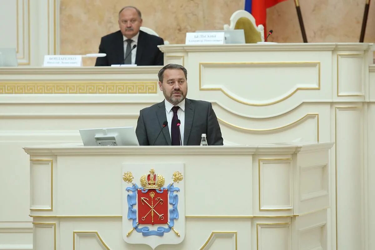 Почему в петербурге губернатор. Спикер парламента петербурга александр бельский. александр бельский санкт петербург законодательное собрание. мейксин вице губернатор спб. бельский депутат закса.