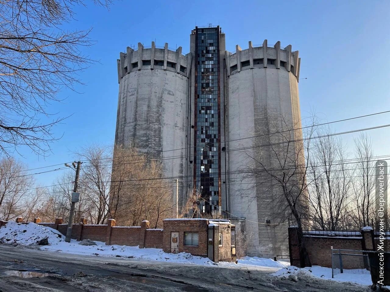 Сниму элеватор. Самарский элеватор на хлебной площади. старый элеватор самара. здание элеватора самара. самарский вертикальный элеватор.
