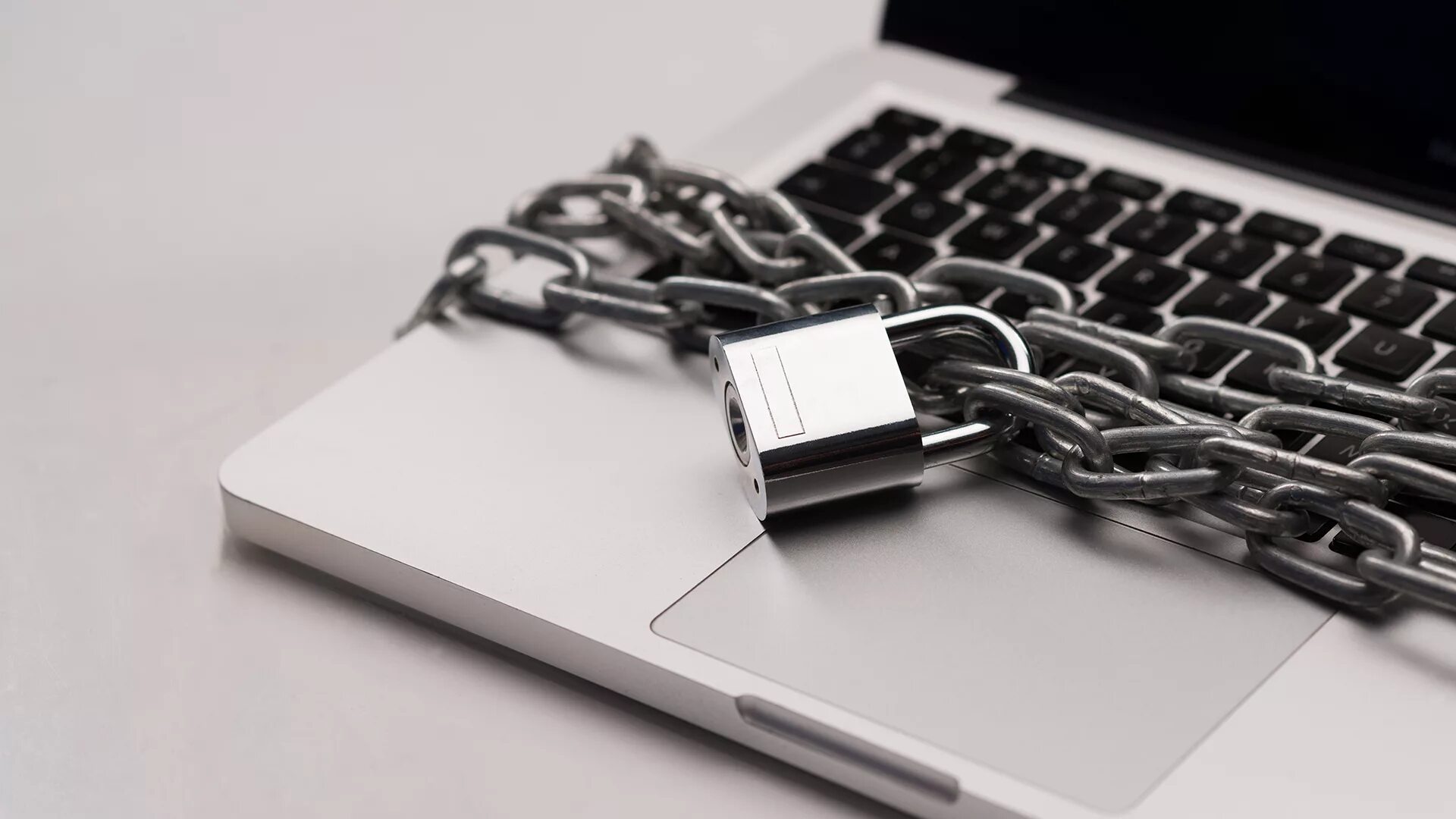 Компьютер lock. Замок для блокировки пк. Блокировка пк. Защита для ноутбука. Защита компьютера.