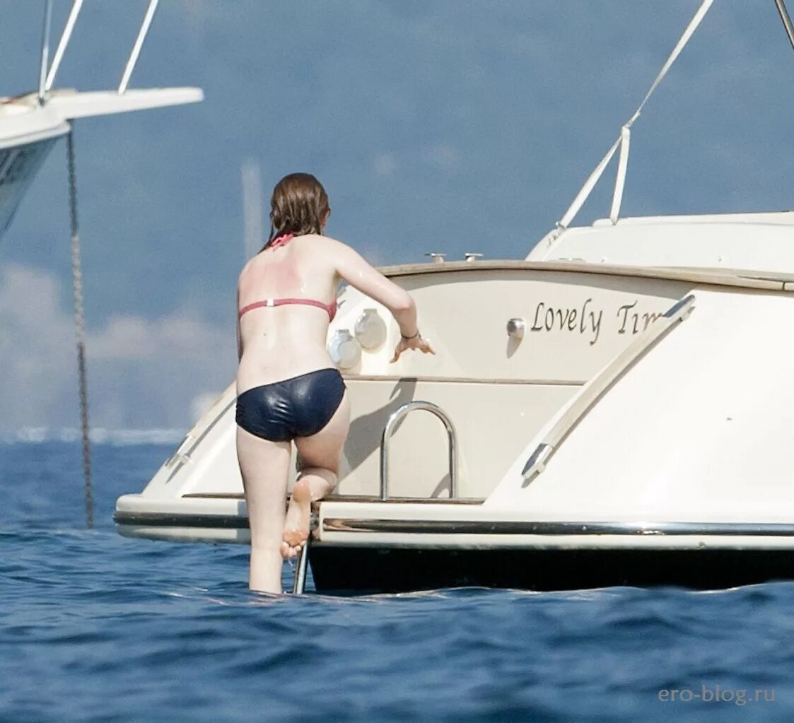Бонни райт слитые фото Bonnie Wright nejnovější zprávy a fotografie