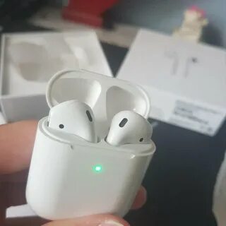 Airpods 2 charging case