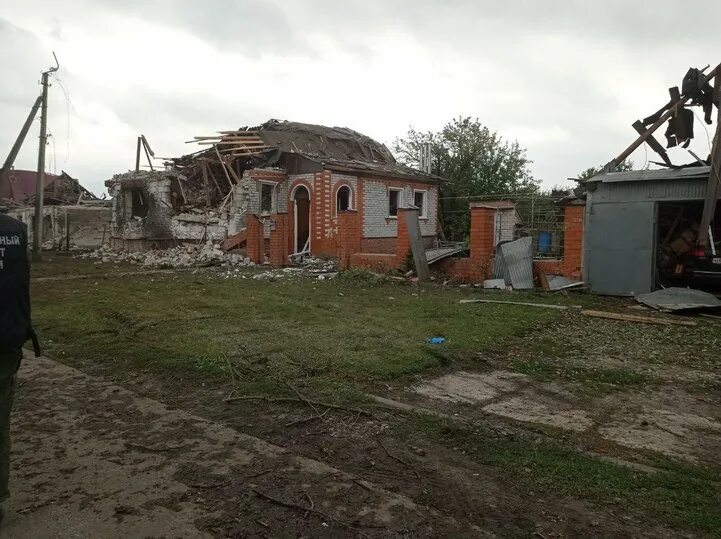 Обстрел валуек сегодня. Валуйки белгородская обстрел. валуйки улица школьная обстрел. обстрел города валуйки сейчас. обстрел валуйского района.