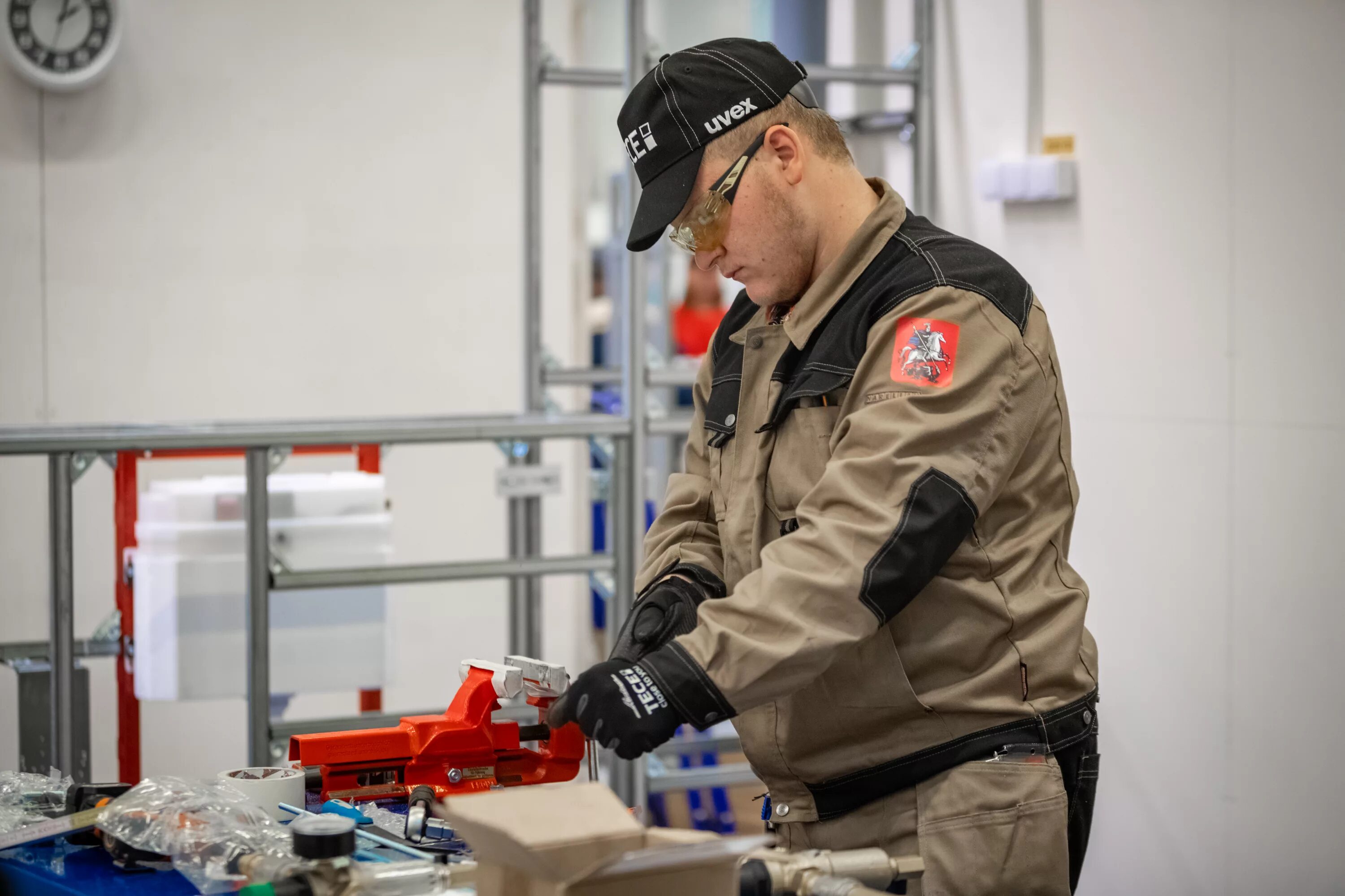 Техник компетенция. WORLDSKILLS холодильная техника. Компетенция холодильная техника и системы кондиционирования WORLDSKILLS. Холодильная техника и системы кондиционирования WORLDSKILLS нацфинал. Мастерская по компетенции холодильные установки.