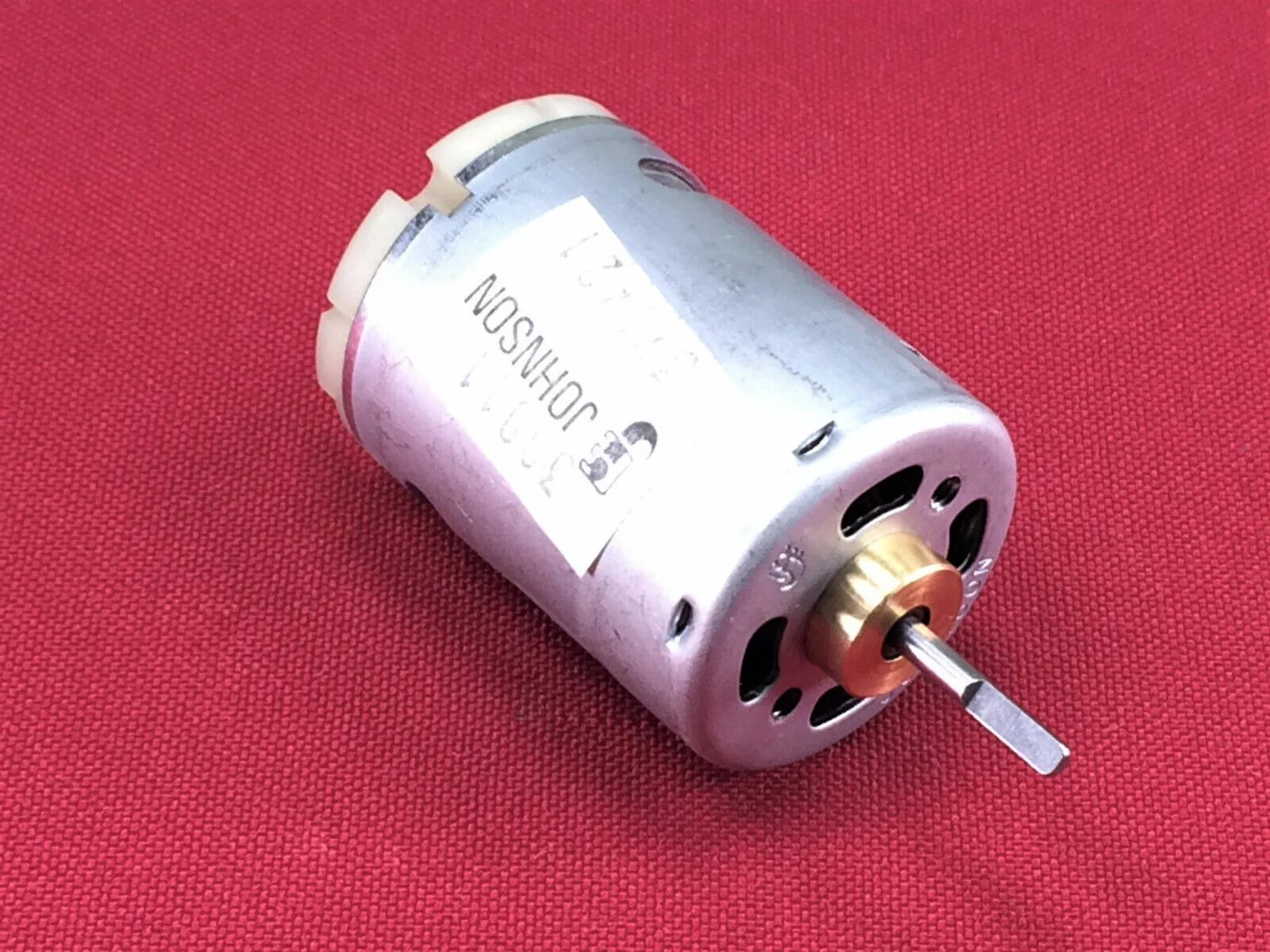 Johnson x. Электродвигатель johnson g2245. двигатель johnson 3f3925. электромотор 32031 johnson. электродвигатель johnson dc781 2 xllg.
