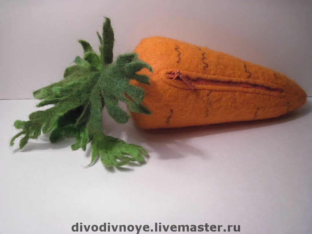 Морковка из ткани. Смешная морковка. Необычная морковка. Страшная морковка. Интересные морковки.