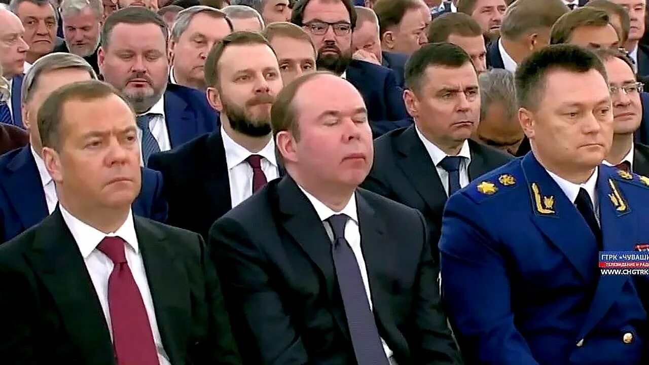Речь 30 сентября. Медведев речь путина. путин и медведев рядом. заместитель путина. заместитель путина 2025.