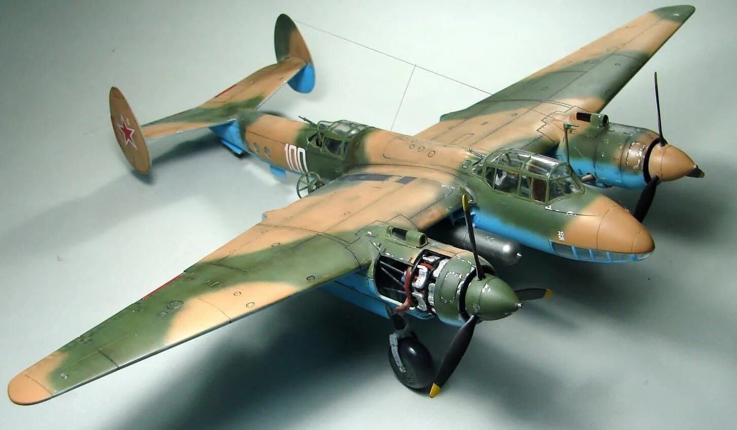 Ту-2 бомбардировщик. Xuntong model b48002 tu-2s. Ту-2 пикирующий бомбардировщик. Ту-2 торпедоносец 1:48. Модели второй мировой войны