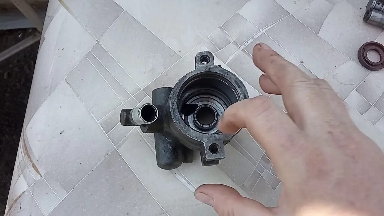 Как снять насос гура на пассат б3 Запчасти в массы! Volkswagen Passat Variant (B4), 2 л, 1995 года другое DRIVE2