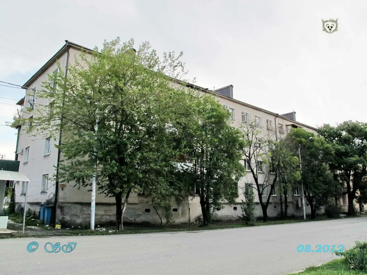 Город сухум улица айба. 66. Леселидзе близ сухуми. Улица абазинская. Абазинская улица сухум.