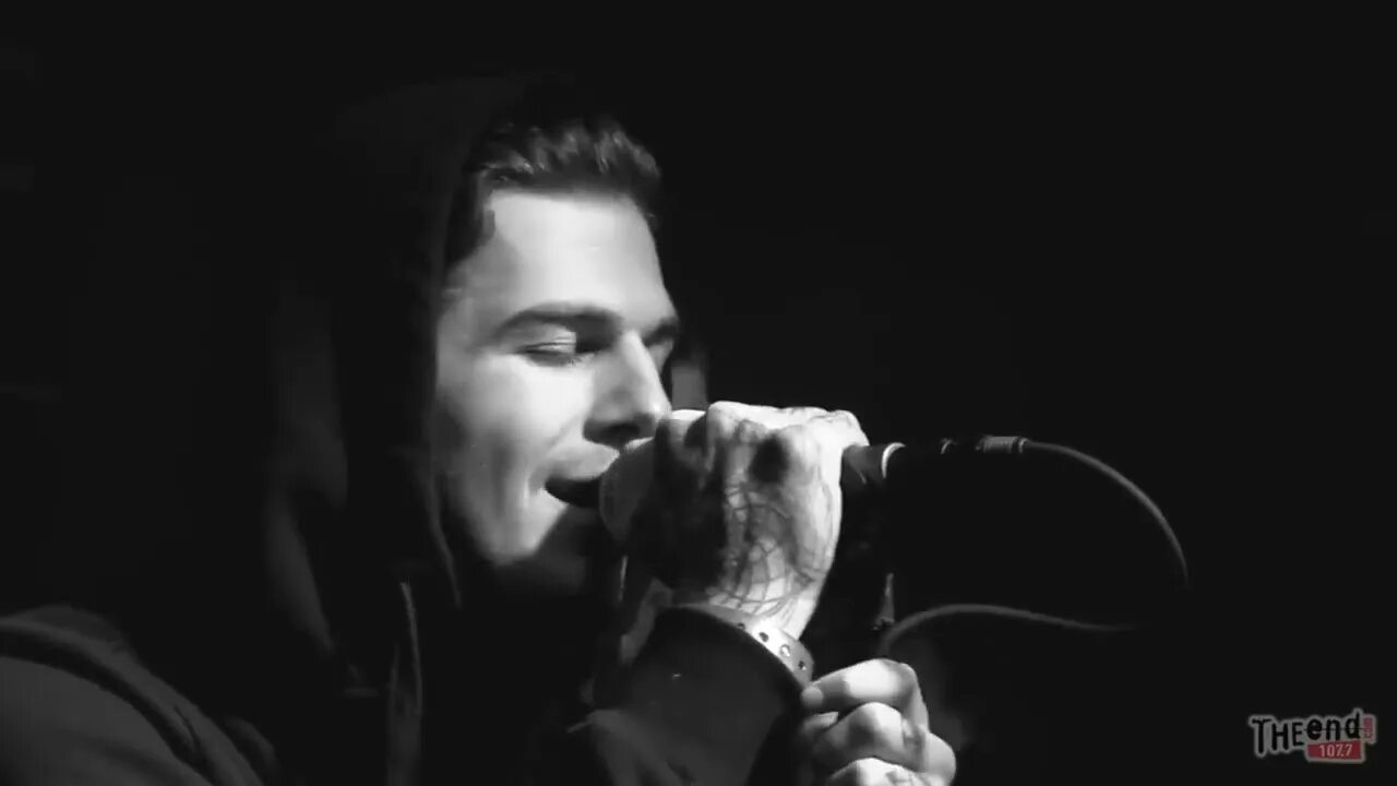 Neighbourhood dangerous. The neighbourhood beat take 1. Inner city перевод. Flawless the neighbourhood. Neighbourhood dangerous.