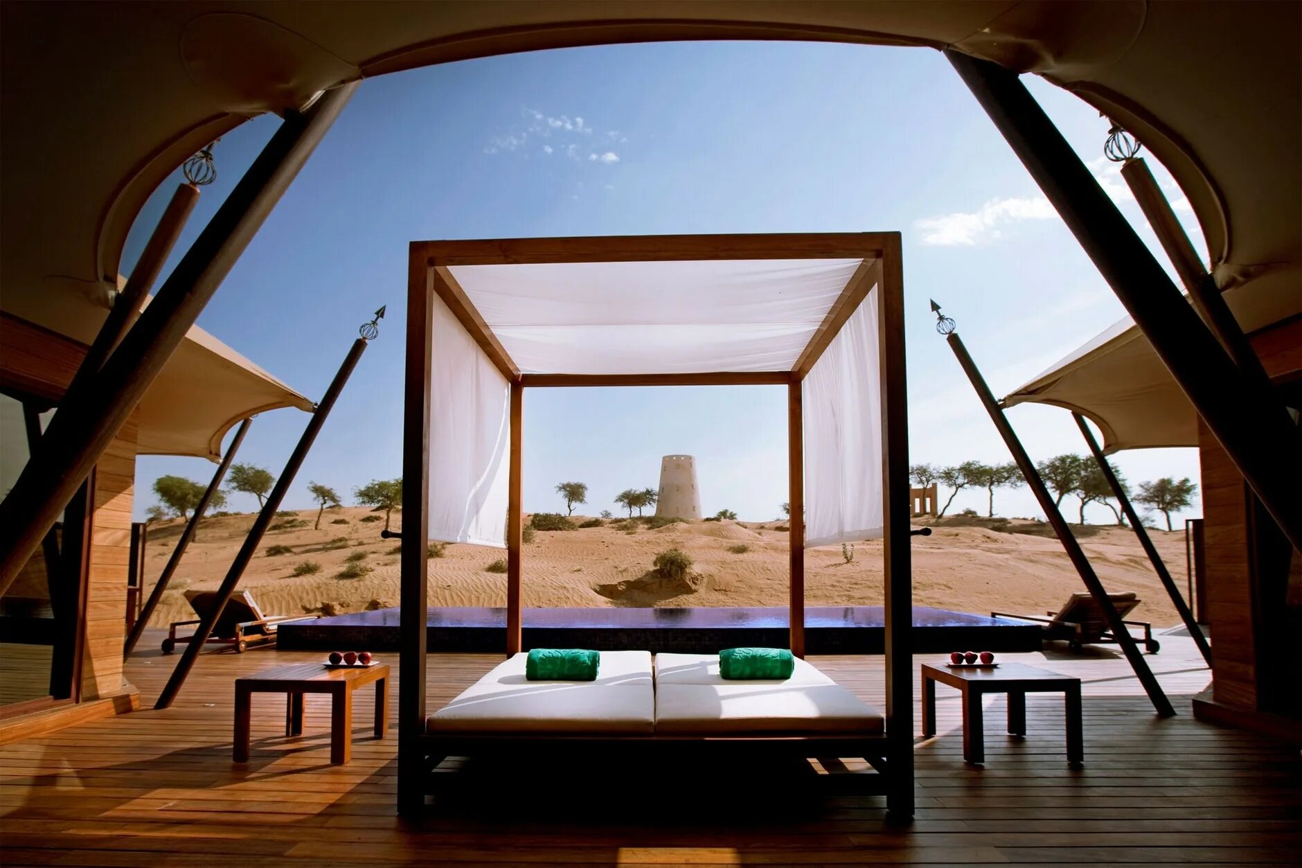 Unique view. The Ritz-Carlton al Wadi Desert (ex. Banyan Tree) 5*. Banyan Tree Дубай. Отель Ритц Карлтон Дубай в пустыне. РИЦ Карлтн в ПУСТЫНЕОАЭ.