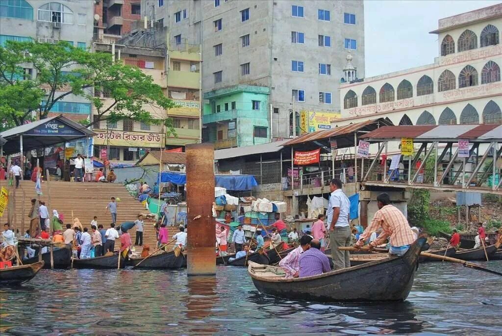 Ганг река дакка. Рангпур (город в бангладеш). Бангладеш климат. Дакка столица грязь. Порт в дакка бангладеш.