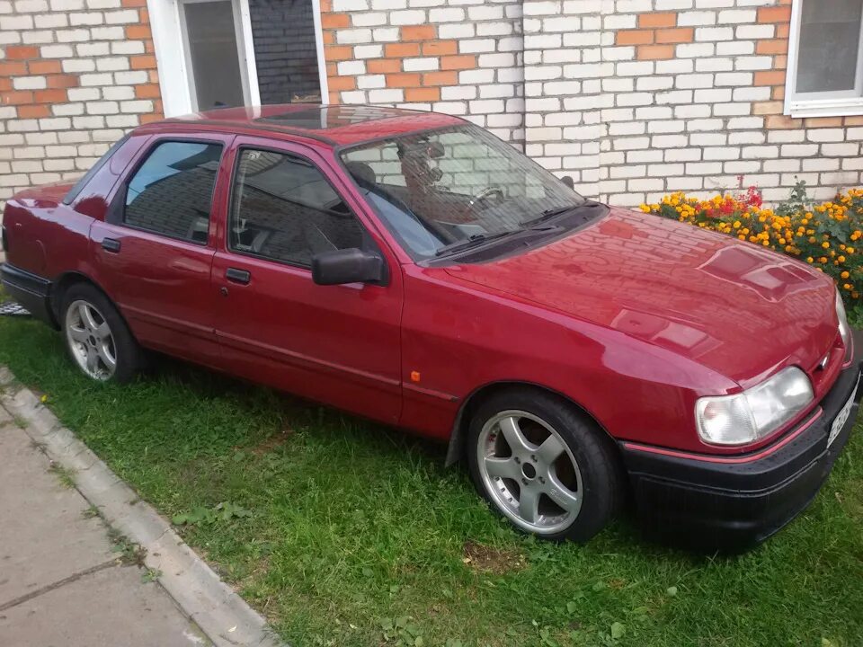 Ford sierra xr. Ford sierra 1985. Ford sierra ghia 1982. Ford sierra лифтбек. Форд сиерра 3.