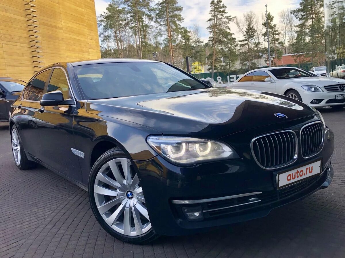 Бмв 7 ф01. BMW 750 f01. БМВ 750li f01. BMW f01/02. BMW f02 750li XDRIVE.