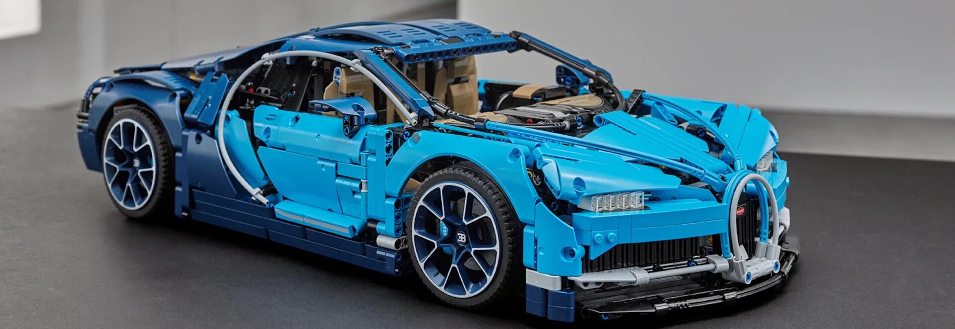 Technic bugatti. Конструктор Technic Бугатти.