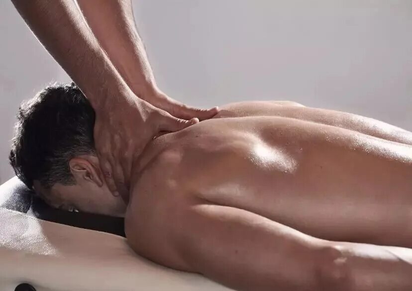 Www massaging com. Классический массаж. Массаж мужчине. Классический массаж тела. Оздоровительный массаж спины.