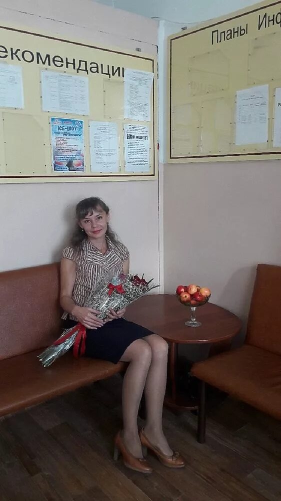 Учителя из провинции. Учителя из провинции. Хайретдинова елена сергеевна копейск. Школа 279 г гаджиево учителя. Учительница в школе.