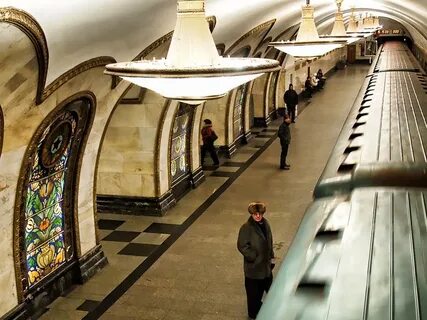 Метро живописная