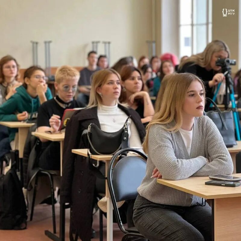 проходной балл в мгу. рггу факультет журналистики. рггу корпус журналистики. институт массмедиа рггу. рггу факультет журналистики.