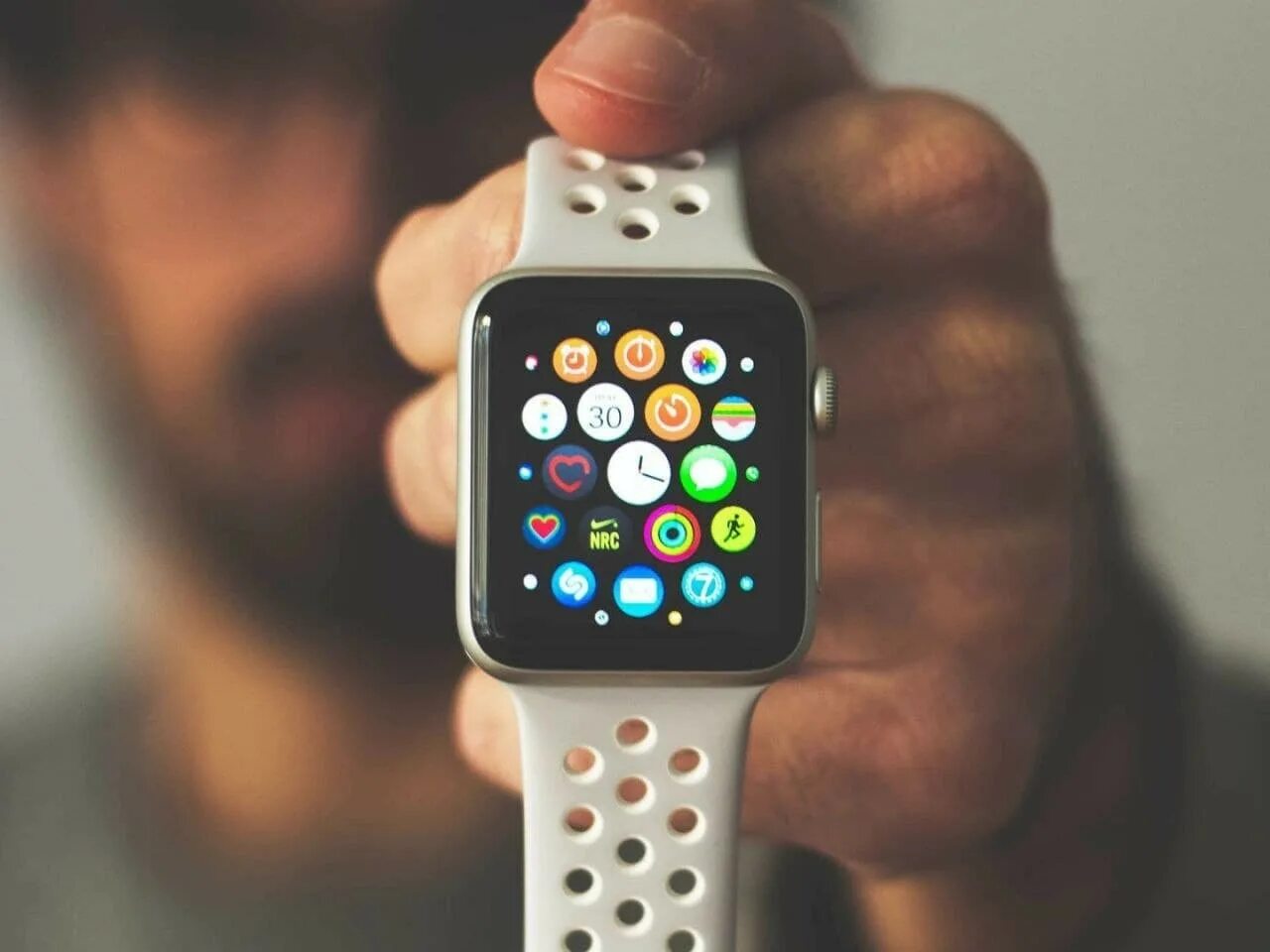 Apple watch 8 ru. Эппл вотч 7. Часы Аппле вотч 8. Apple watch 2024. Apple watch Series 8 Apple.