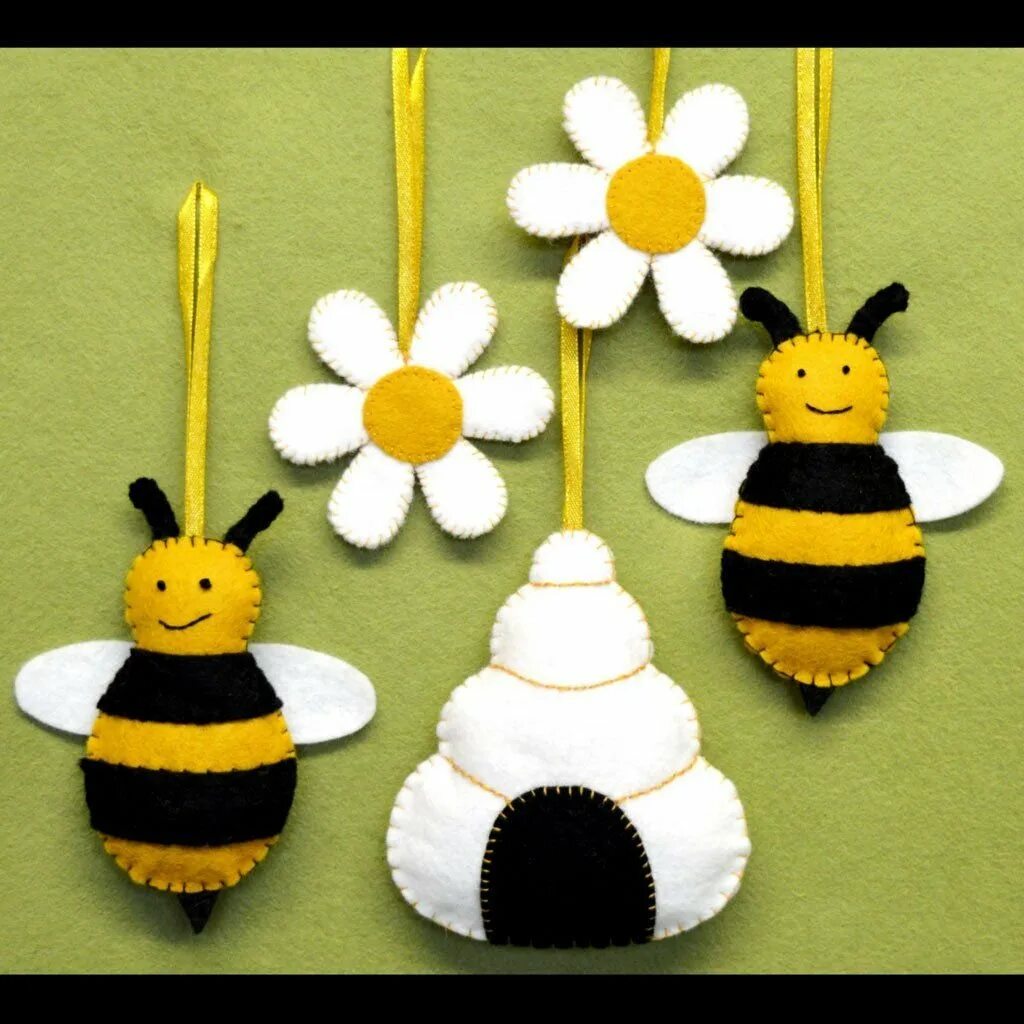 Сделать пчелу своими руками. Поделка Пчелка. Пчелка поделка для детей. Пчелка из ткани. Пчелка из фетра.