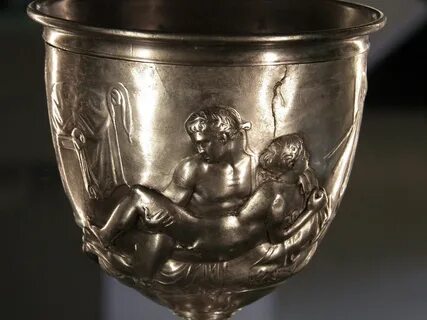 Side cup