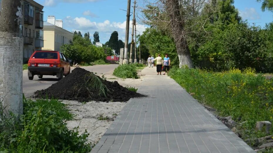 Погода семилуки на 3 дня. Город Семилуки. Семилуки улицы. Главная улица в городе Семилуки. Источник в Семилуках.