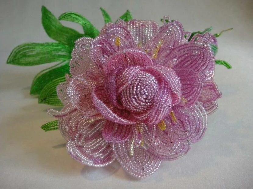 Пионы из бисера. Пионы из бисера фото. Пион из бисера. Пион древовидные биссер. Пионы из бисера.