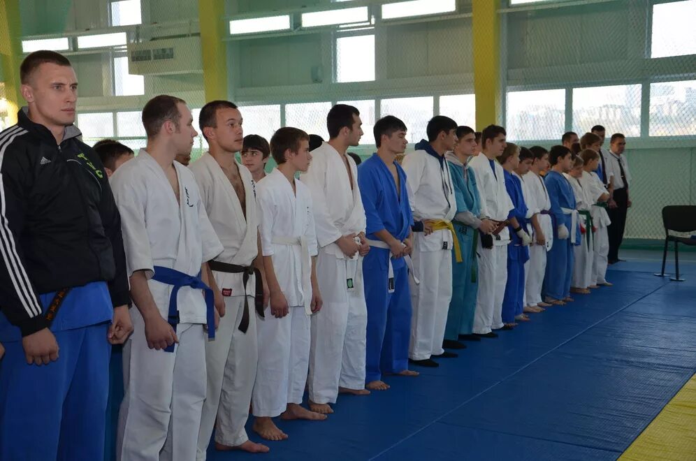 Владивосток спортивные новости. Спорт во владивостоке фото. Самбо 81. Владивосток спортивные новости. Показательные выступления спортсменов.