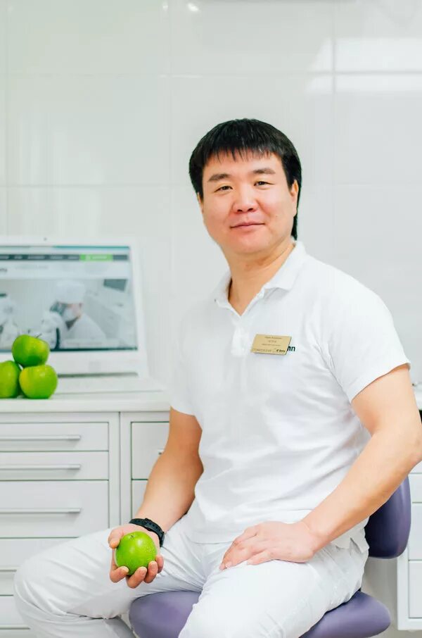 Магазин магазин наран улан-удэ. Наран телеграмм. Телеграмм 2013. Наран церен убушиев мошенник. Наран блоггер.