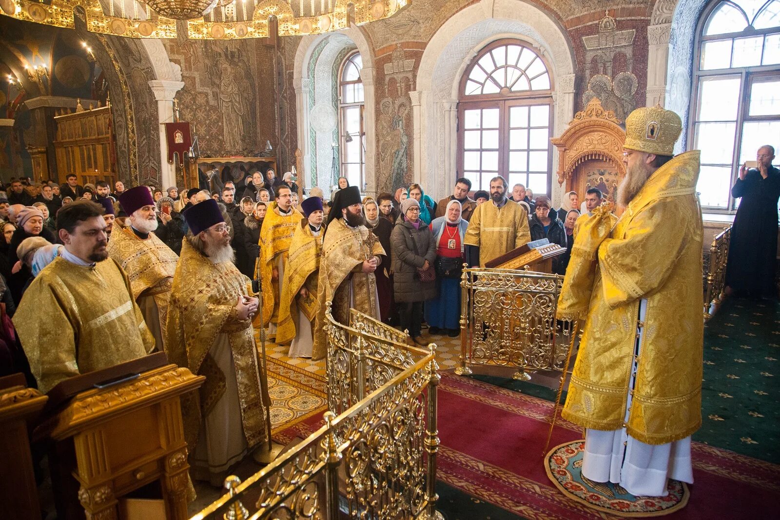 Расписание храма преображения господня в тушино. Храм преображения господня в тушино расписание богослужений. Расписание храма преображения господня в тушино. Расписание храма преображения господня в тушино. Трапезная храма преображения господня в тушино.