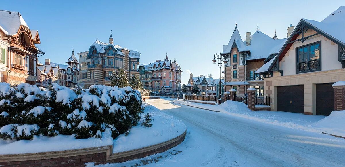 Загородный &#127968; дом 603 м&#178; в поселке Довиль на Минском шоссе, цена $ 4
