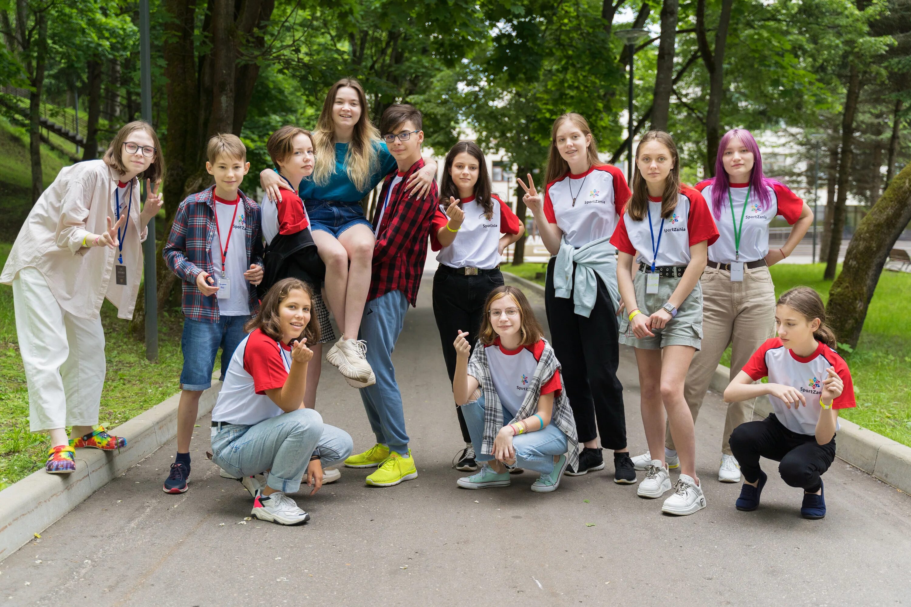 Camp price. Sportzania лагерь Подмосковье. Sportzania лагерь Истра. Спортзания лагерь в Подмосковье Истра. Детский языковой лагерь Sportzania.