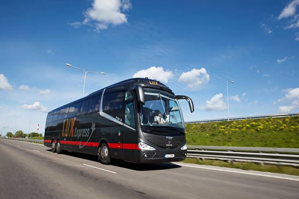 Baltic shuttle автобусы. Baltic shuttle санкт петербург таллин. Baltic shuttle bus водители. Автобус санкт петербург таллин baltic shuttle. Маршрут автобуса санкт-петербург таллин с остановками.