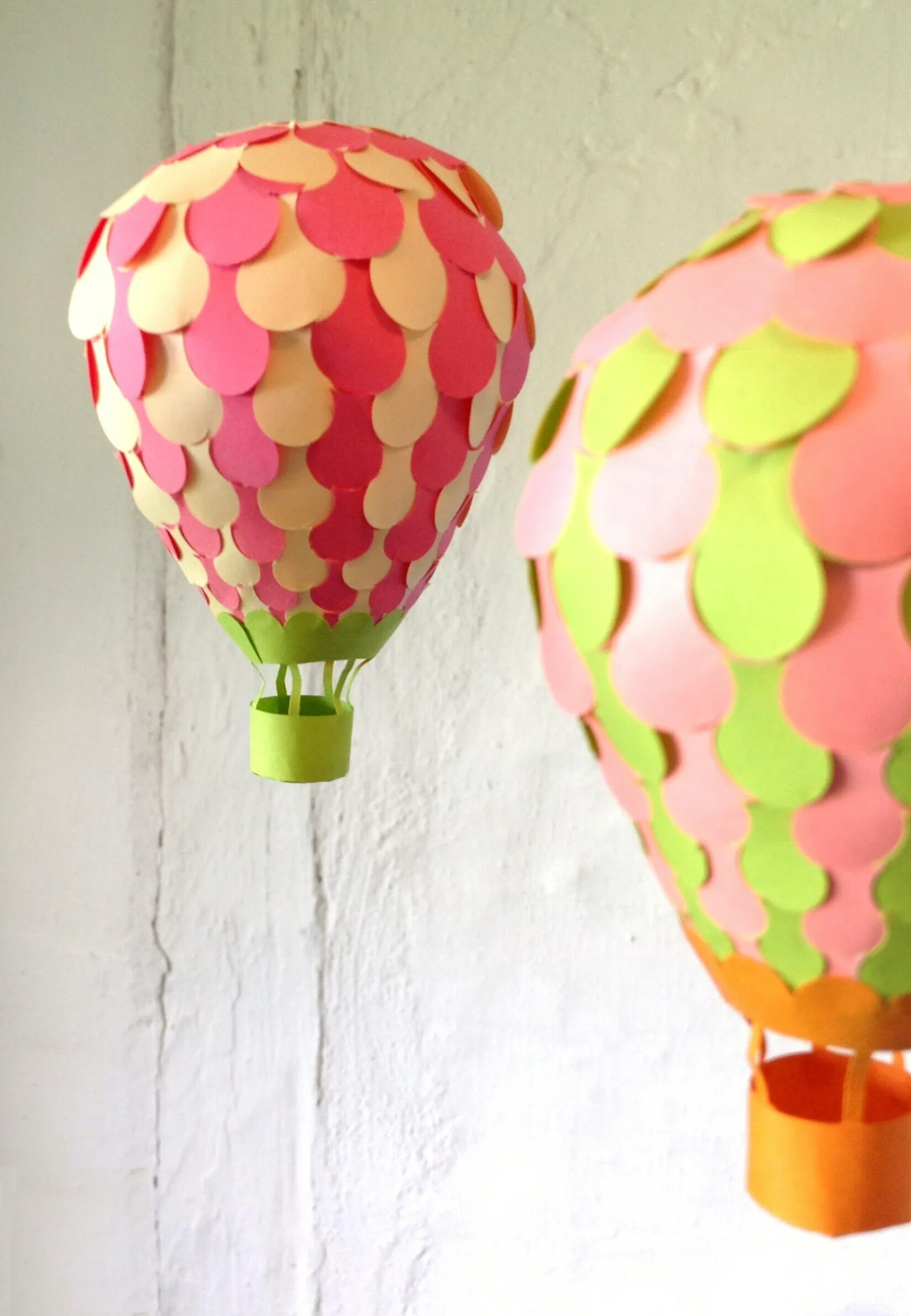 Воздушный шар в домашних условиях. Воздушный шар поделка. Поделка воздушный шар из бумаги. Объемный воздушный шар. Оригами воздушный шар.