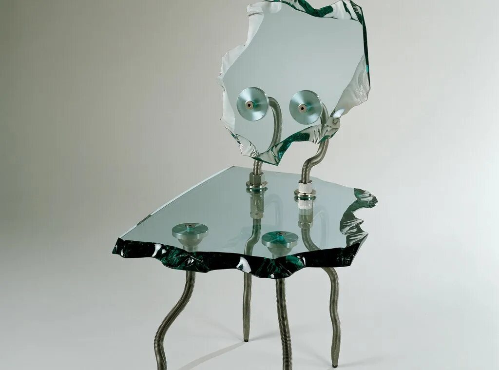 Мебельное стекло купить. Необычный стеклянный стол. Эксклюзивный стол из стекла. Дизайнерская мебель из стекла. Эксклюзивные изделия из стекла.