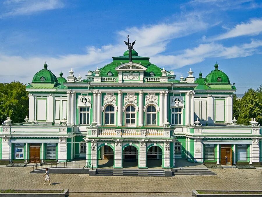 Омский театр драмы покажет на сцене Тюменского драматического театра "золотомасо