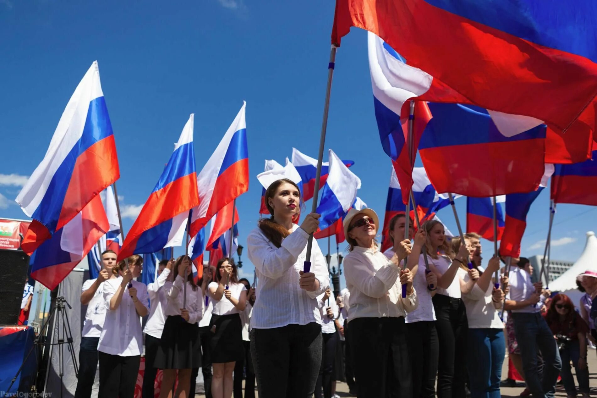 Июня сегодня. Июня сегодня. Празднование дня росси. Праздники сыктывкар июль. Июня сегодня.