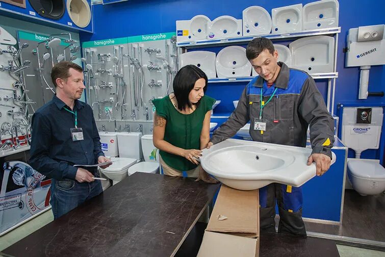 выкладка в магазине сантехники. вакансии магазинов сантехники. вакансии магазинов сантехники. сантехника. продавец в магазине сантехники.