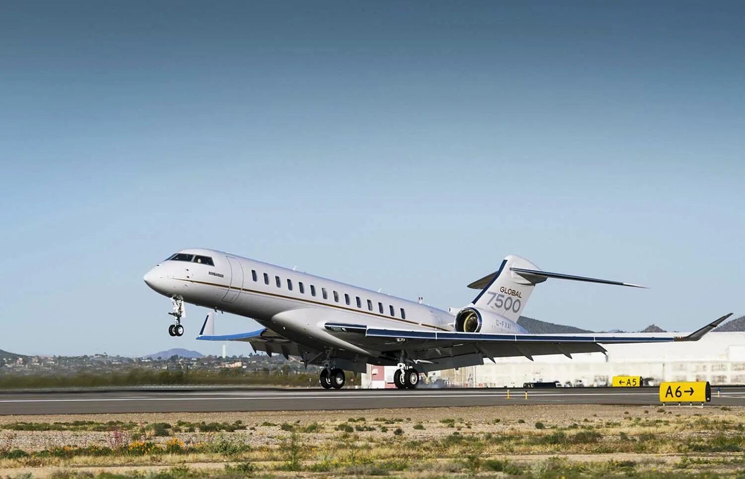 Bombardier Global 7500. Самолет Bombardier Global 7500. Бомбардье Global 7500. Бомбардье 7500 бизнес Джет. Самолет можно заранее