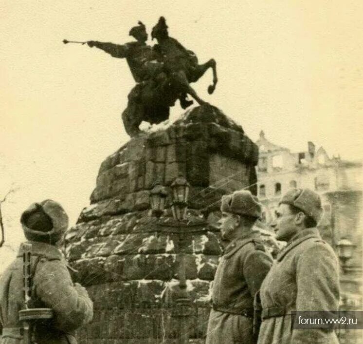 Освобождение киева от фашистских захватчиков. Освобождение Киева 6 ноября 1943. Освобожденный Киев 1943. Освобождение столицы Украины Киева (6 ноября 1943 г.). Ноябрь 1943 освобождение Киева участники.