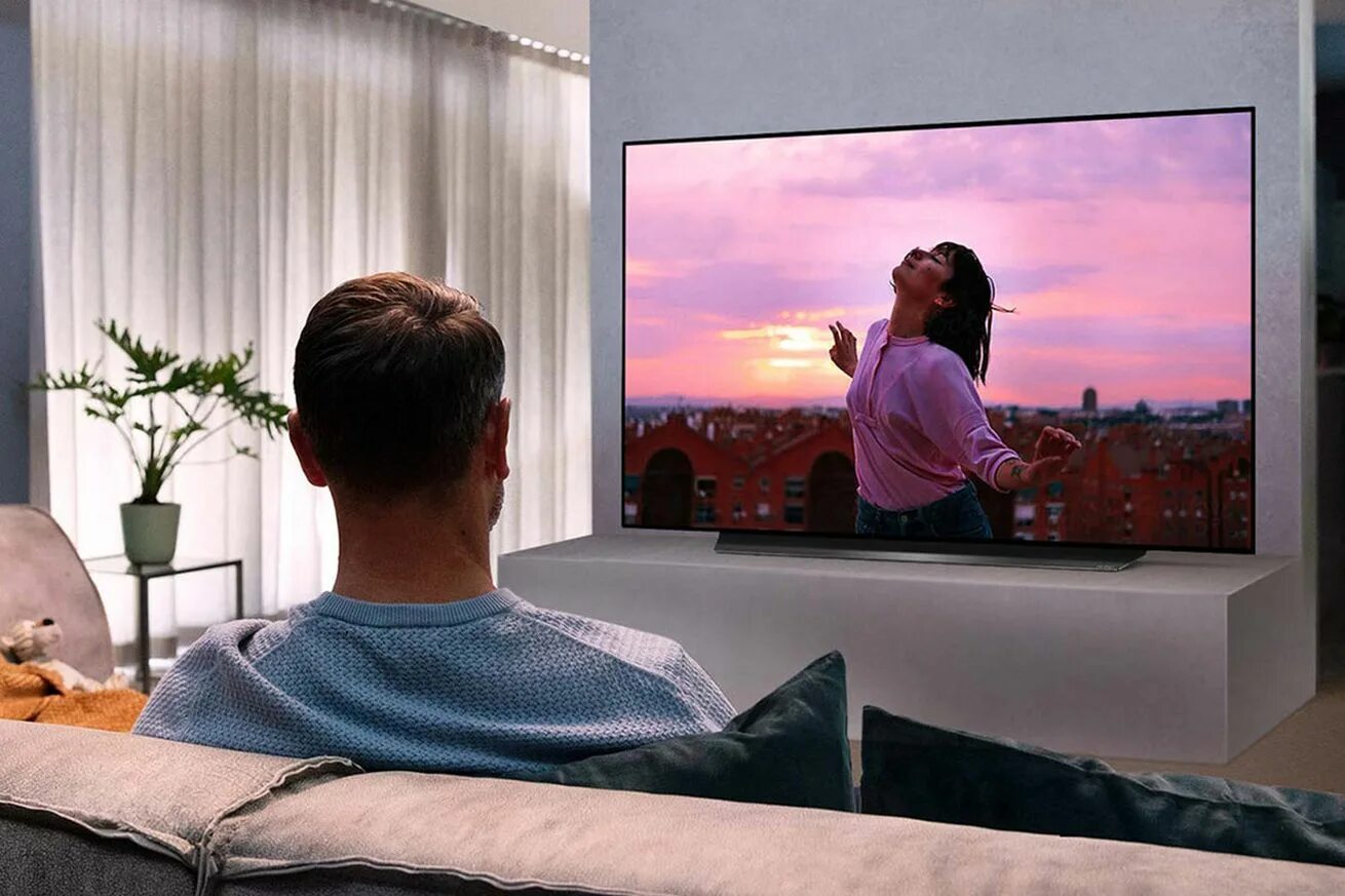 Телевизор LG oled65cxrla. Телевизор LG oled55c1rla Smart. Лучшие телевизоры для одиноких. OLED телевизор плюсы. Телевизор готов