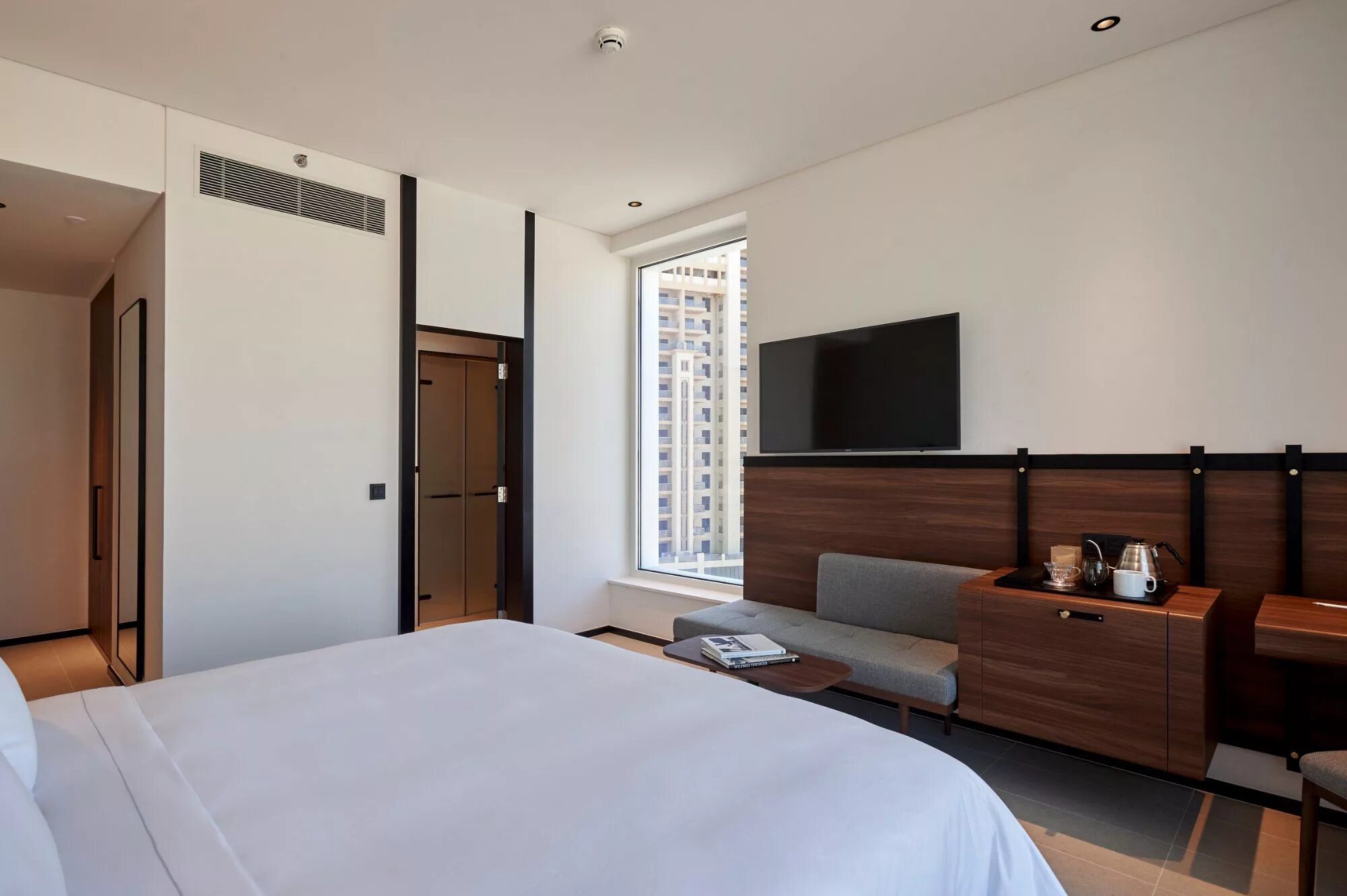 Hotel forms. Form Hotel Dubai 4 Дубай. Form Hotel Dubai, Dubai, a member of Design Hotels. Form Hotel Dubai, a member of Design Hotels. ОАЭ Аль Джадаф form Hotel, a member of Design Hotels 4 ****.