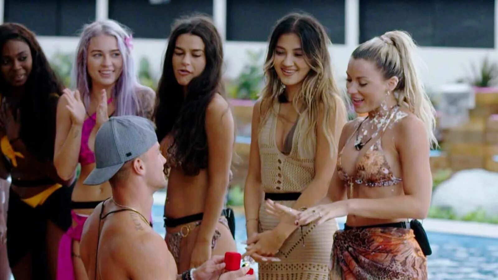Love island шоу. Love island. Love island france. Love island usa на русском. Остров любви 2015 реалити шоу.